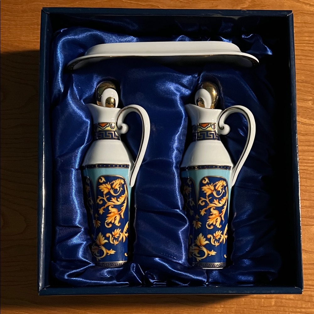 Casa Elite Cruet set with tray